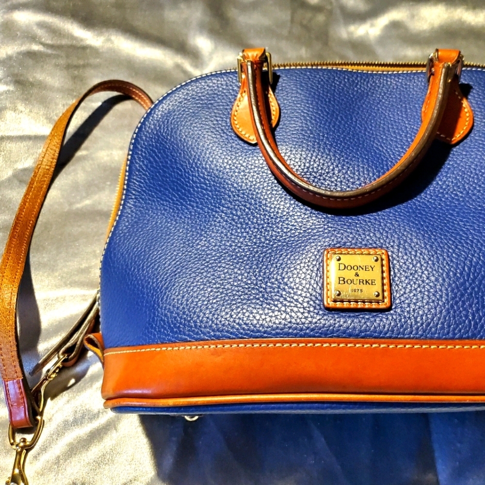 Pebble Grain Zip Zip Satchel